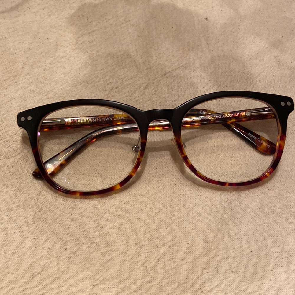 Ann Taylor Frame AT400
